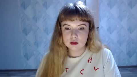 Snapshot of melina_beauty chatting on 07/22/26, 01:30 Melina online show from 07/22/26, 01:30