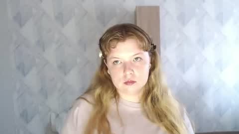 Snapshot of melina_beauty chatting on 08/03/26, 04:00 Melina online show from 08/03/26, 04:00