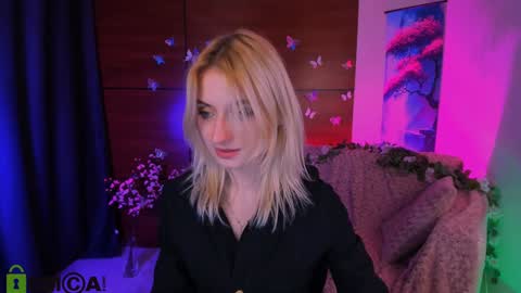 Melisa online show from 12/18/24, 12:32