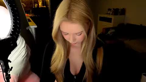 Mel or Lissa 3 Welcome here online show from 07/25/26, 07:00