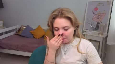 Sophia online show from 04/06/26, 05:19