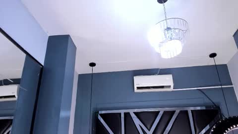 melissa_23_ online show from 12/18/25, 06:58