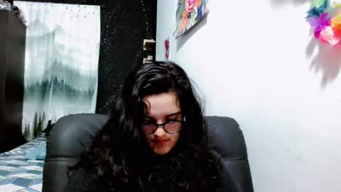 Snapshot of melissa_and_dany chatting on 02/02/25, 11:21 Melissas Corner online show from 02/02/25, 11:21