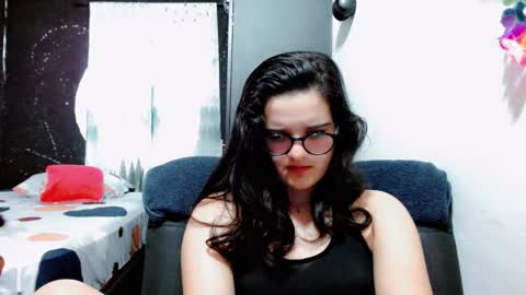 Snapshot of melissa_and_dany chatting on 03/05/25, 06:45 Melissas Corner online show from 03/05/25, 06:45