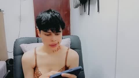 Snapshot of melissa_and_dany chatting on 11/21/25, 05:55 Melissas Corner online show from 11/21/25, 05:55