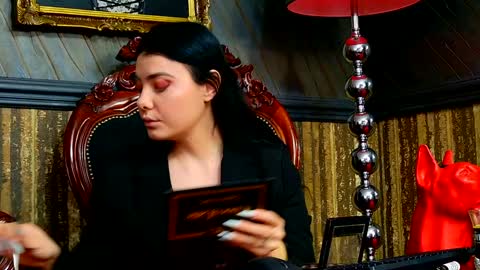 Snapshot of melissa_glow chatting on 12/21/24, 10:06 Melissa online show from 12/21/24, 10:06