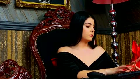 Snapshot of melissa_glow chatting on 12/27/24, 01:28 Melissa online show from 12/27/24, 01:28