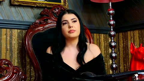 Snapshot of melissa_glow chatting on 01/18/25, 11:54 Melissa online show from 01/18/25, 11:54