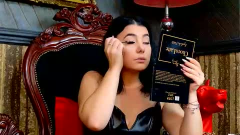 Snapshot of melissa_glow chatting on 11/02/25, 12:51 Melissa online show from 11/02/25, 12:51