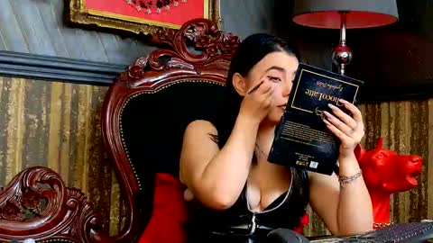 Snapshot of melissa_glow chatting on 12/01/25, 06:51 Melissa online show from 12/01/25, 06:51