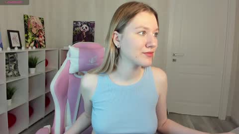 melissa_moooree online show from 03/11/25, 08:20