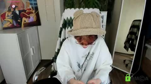 Melissa online show from 11/21/25, 04:05