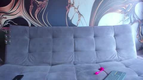  M e l i s s a  online show from 11/15/25, 07:21