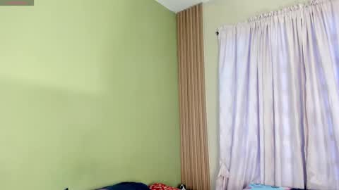 Meli online show from 10/06/25, 01:30