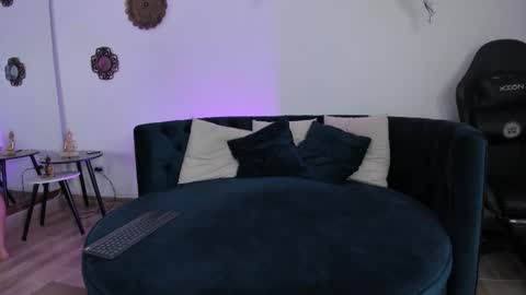 Meli online show from 02/01/26, 01:42