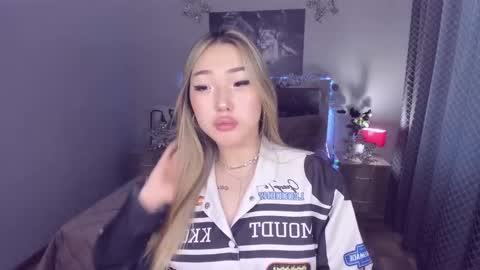 Snapshot of melissalorens chatting on 12/17/24, 11:28 Melissa online show from 12/17/24, 11:28