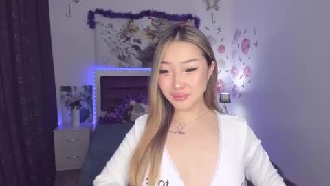 Snapshot of melissalorens chatting on 12/22/24, 05:21 Melissa online show from 12/22/24, 05:21