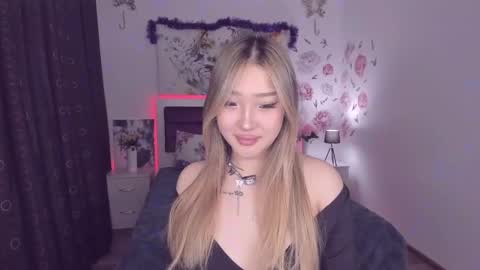 Snapshot of melissalorens chatting on 12/30/24, 03:35 Melissa online show from 12/30/24, 03:35