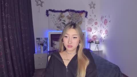 Snapshot of melissalorens chatting on 01/08/25, 07:24 Melissa online show from 01/08/25, 07:24