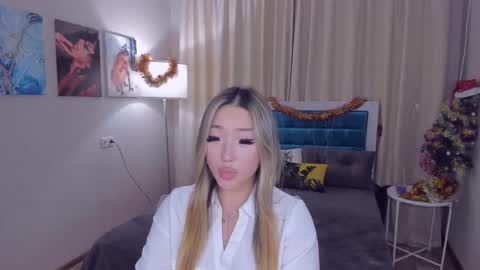 Snapshot of melissalorens chatting on 01/19/25, 07:47 Melissa online show from 01/19/25, 07:47