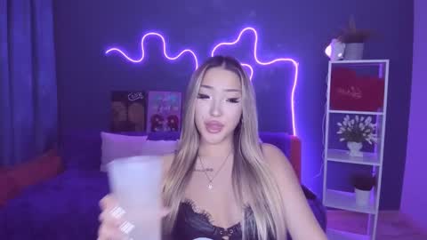 Snapshot of melissalorens chatting on 02/21/25, 07:32 Melissa online show from 02/21/25, 07:32