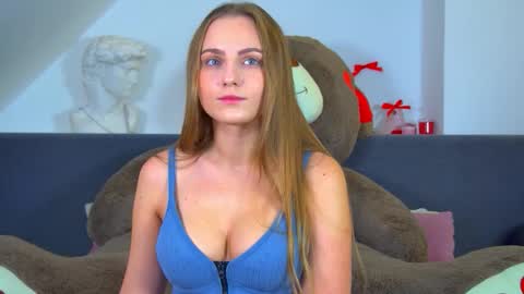 Snapshot of melissamelrey chatting on 10/16/25, 08:26 MelissaBerry online show from 10/16/25, 08:26