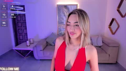 Snapshot of melissamoore_ chatting on 11/21/25, 03:38 Call me Meli online show from 11/21/25, 03:38