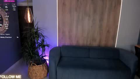 Call me Meli online show from 03/25/26, 03:23