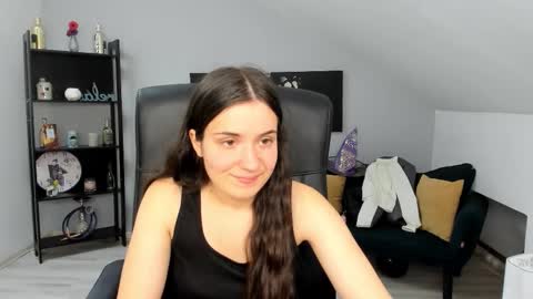 melissawiliam online show from 10/31/25, 12:17