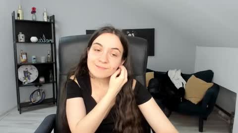 melissawiliam online show from 11/19/25, 12:16