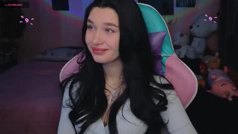 Freya  IM NONUDE online show from 09/17/25, 11:50