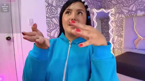 Snapshot of mellani_tay chatting on 02/25/25, 06:14 Mellani  online show from 02/25/25, 06:14