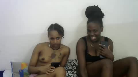 Snapshot of mellanyn chatting on 03/05/25, 06:33 mellanyn online show from 03/05/25, 06:33