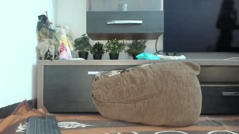 Snapshot of mellbell_ chatting on 02/10/25, 11:02 MellyMell online show from 02/10/25, 11:02