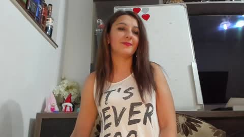 Snapshot of mellbell_ chatting on 02/18/26, 07:54 MellyMell online show from 02/18/26, 07:54