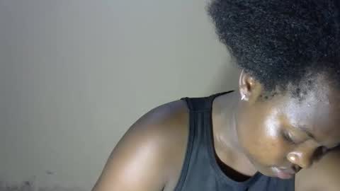 Snapshot of mellcy chatting on 12/20/24, 08:12 mell online show from 12/20/24, 08:12