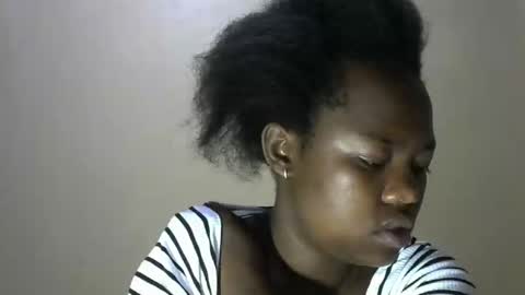 Snapshot of mellcy chatting on 12/24/24, 12:55 mell online show from 12/24/24, 12:55