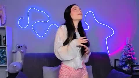 mellhyees online show from 01/15/26, 05:05