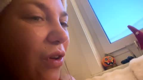 Melli online show from 12/25/24, 07:03