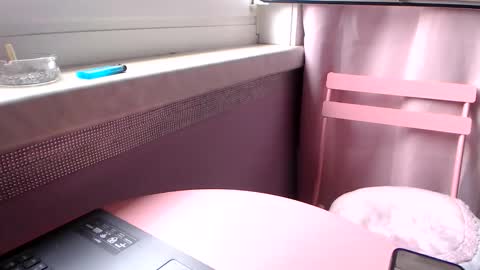 Melli online show from 10/05/25, 01:42