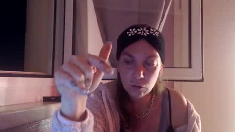 Melli online show from 10/23/25, 07:56