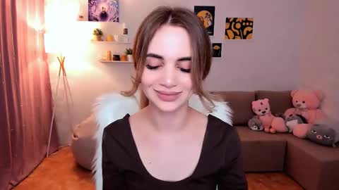 Tessa online show from 03/05/25, 08:32