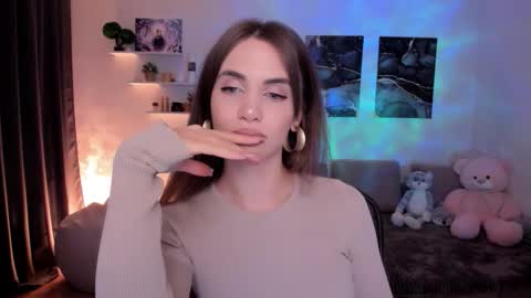 Tessa online show from 09/20/25, 10:00