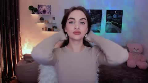 Tessa online show from 12/13/25, 08:47