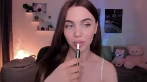 Tessa online show from 06/25/26, 11:15