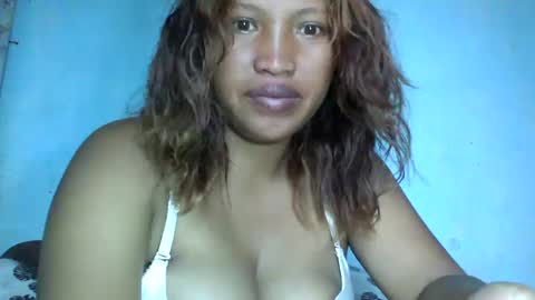 Snapshot of mellissia02 chatting on 03/03/25, 04:03 mellissa online show from 03/03/25, 04:03