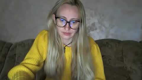 Melly online show from 12/22/25, 07:38