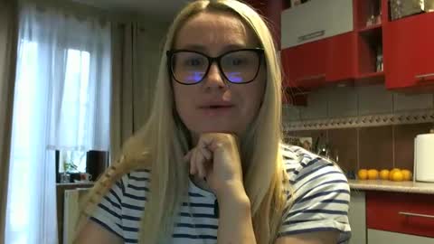 Melly online show from 01/15/26, 07:13