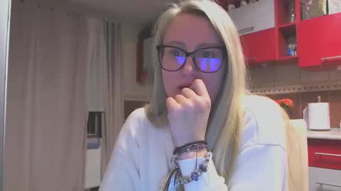 Melly online show from 02/06/26, 08:12