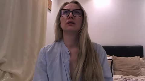 Melly online show from 03/08/26, 08:45